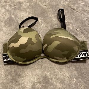 camo bra